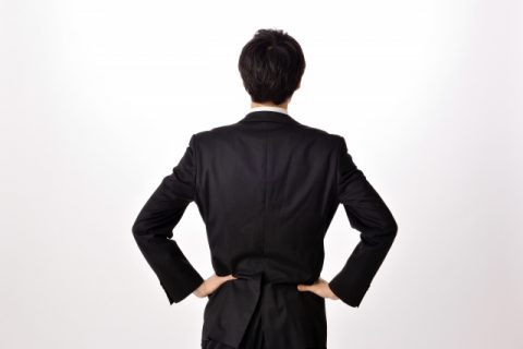 謙虚すぎる人の本性とは？特徴が実は怖い