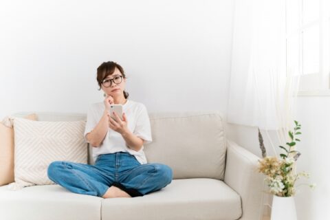 社会人一年目が辛い時期を乗り切るコツ【学生気分は捨てよう】